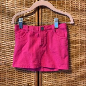 Darling fuschia cotton spandex GAP size 2T skirt like new